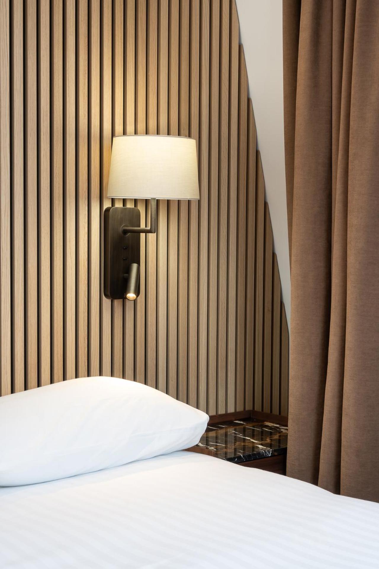 Les Suites Hcr Paris Bagian luar foto