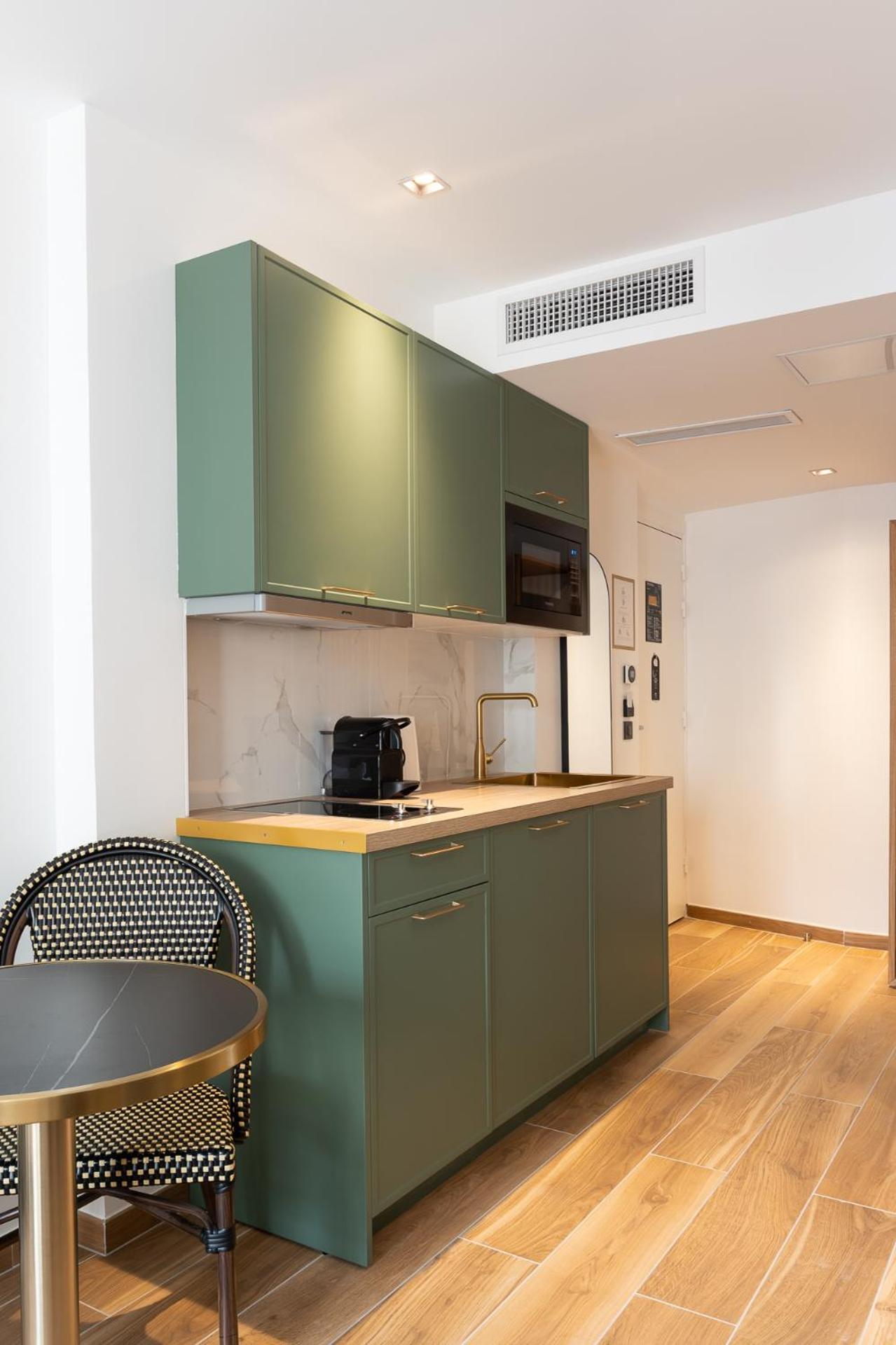 Les Suites Hcr Paris Bagian luar foto