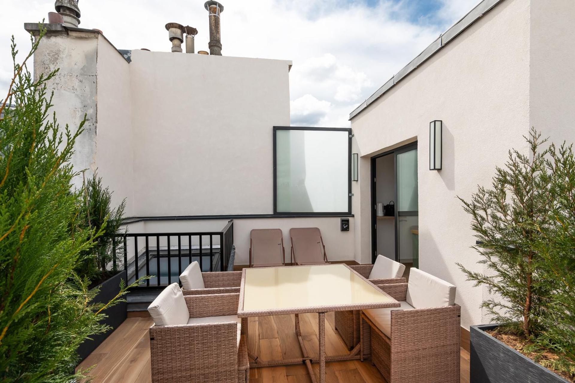 Les Suites Hcr Paris Bagian luar foto